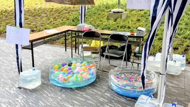 スーパーボールすくいの屋台